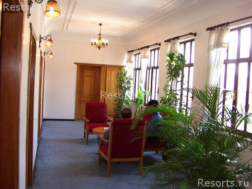 Aspen Hotel 12